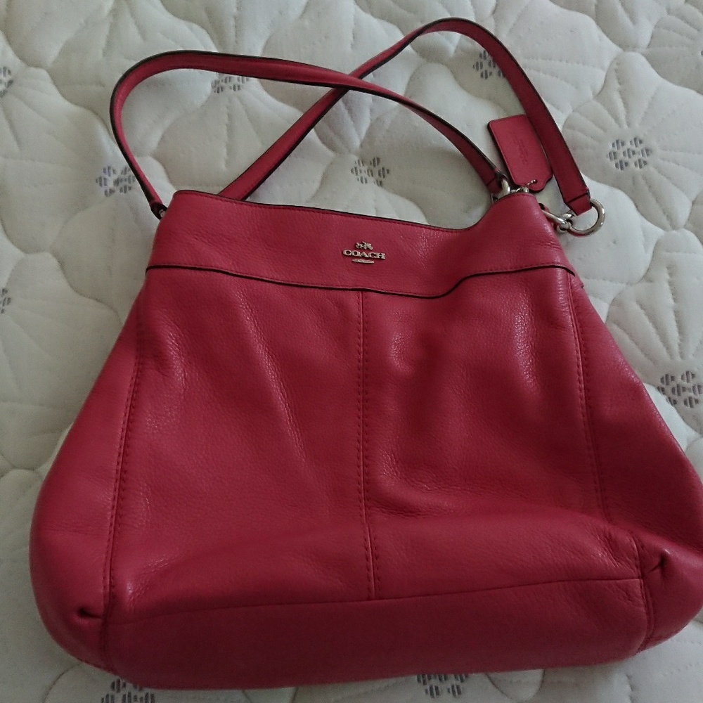 Coach leather shoulder bag